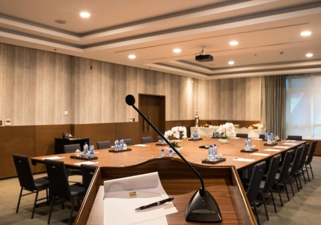 The Envoy Hotel Abuja Dış mekan fotoğraf